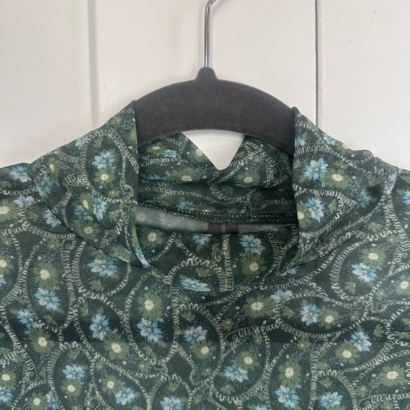 Anthropologie Green Vintage Floral Top- Size Small - Boho - Cottage Core - Picture 3 of 16